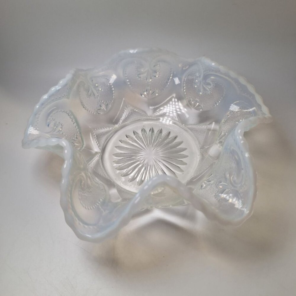 Vintage Opalescent Glass Ruffled Edge Bowl 6 Inch Scroll Depression Style Serve‎